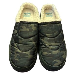 Toms camo slip on slipper with hard bottoms